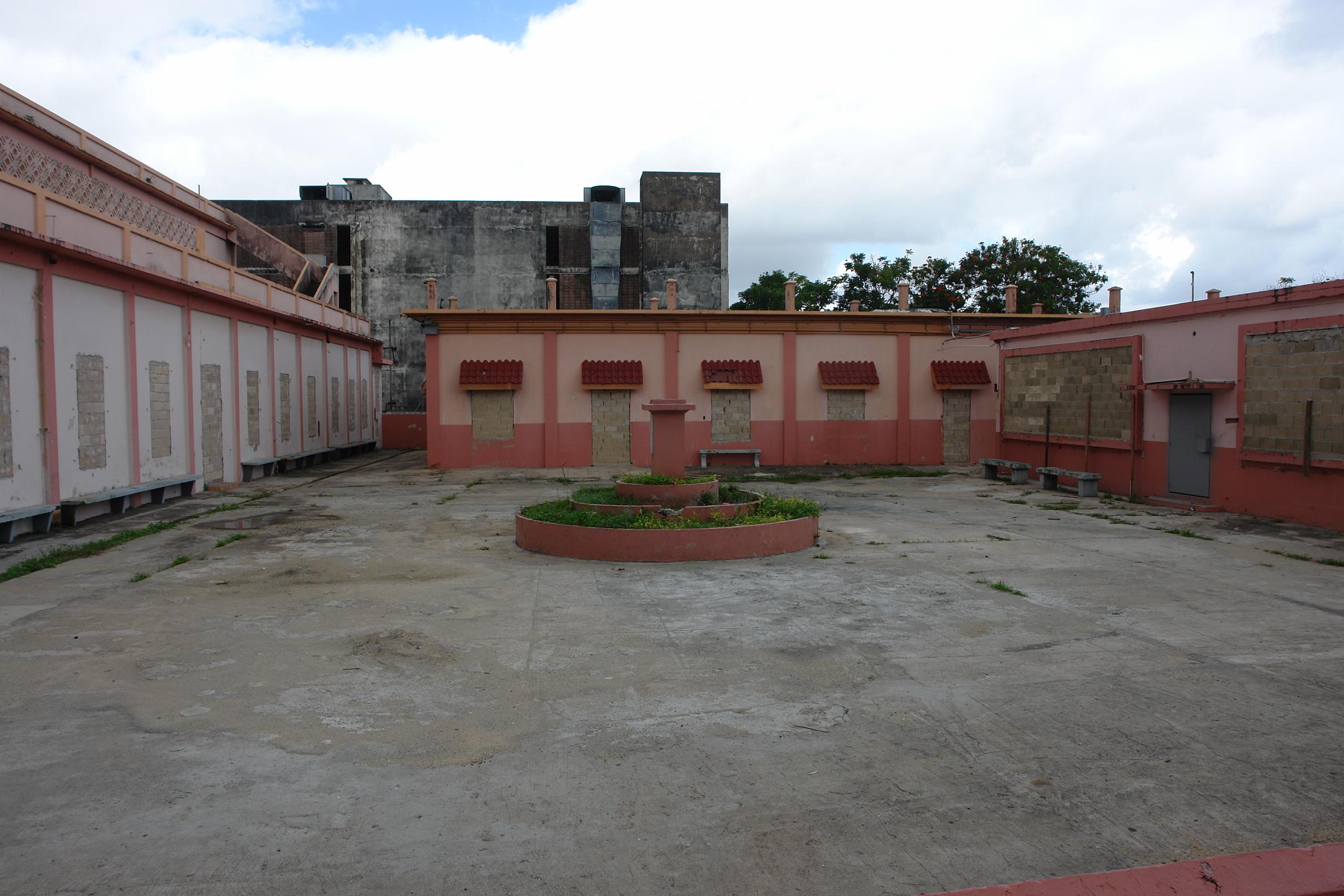 Colegio La Milagrosa - San Juan (Río Piedras) - 2011 00062